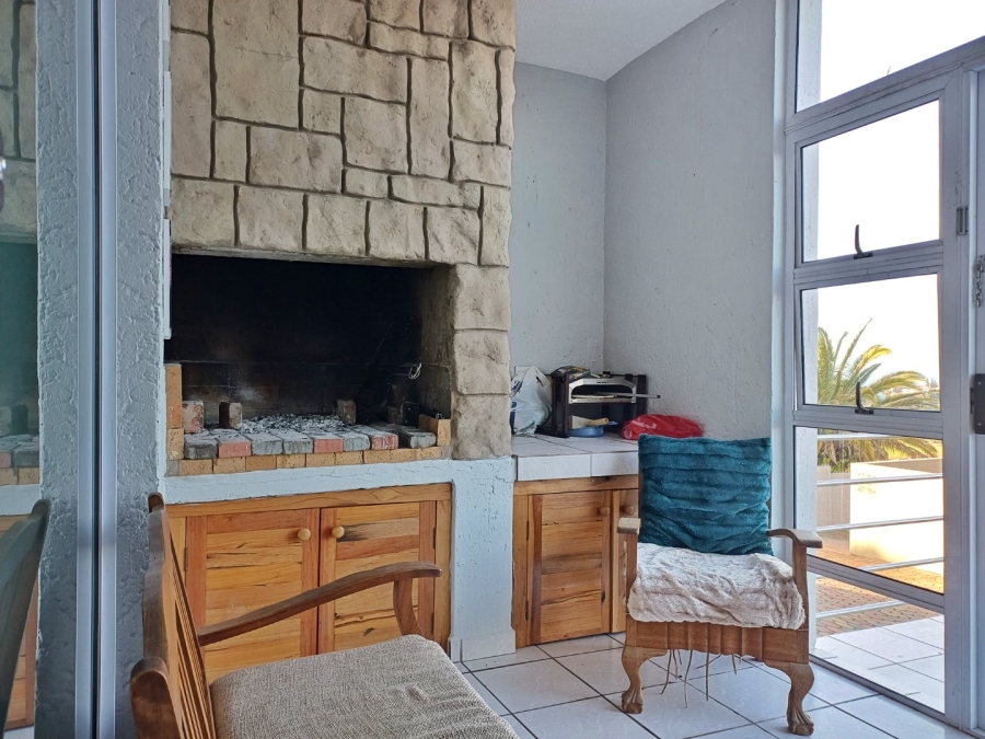 2 Bedroom Property for Sale in Hartenbos Heuwels Western Cape